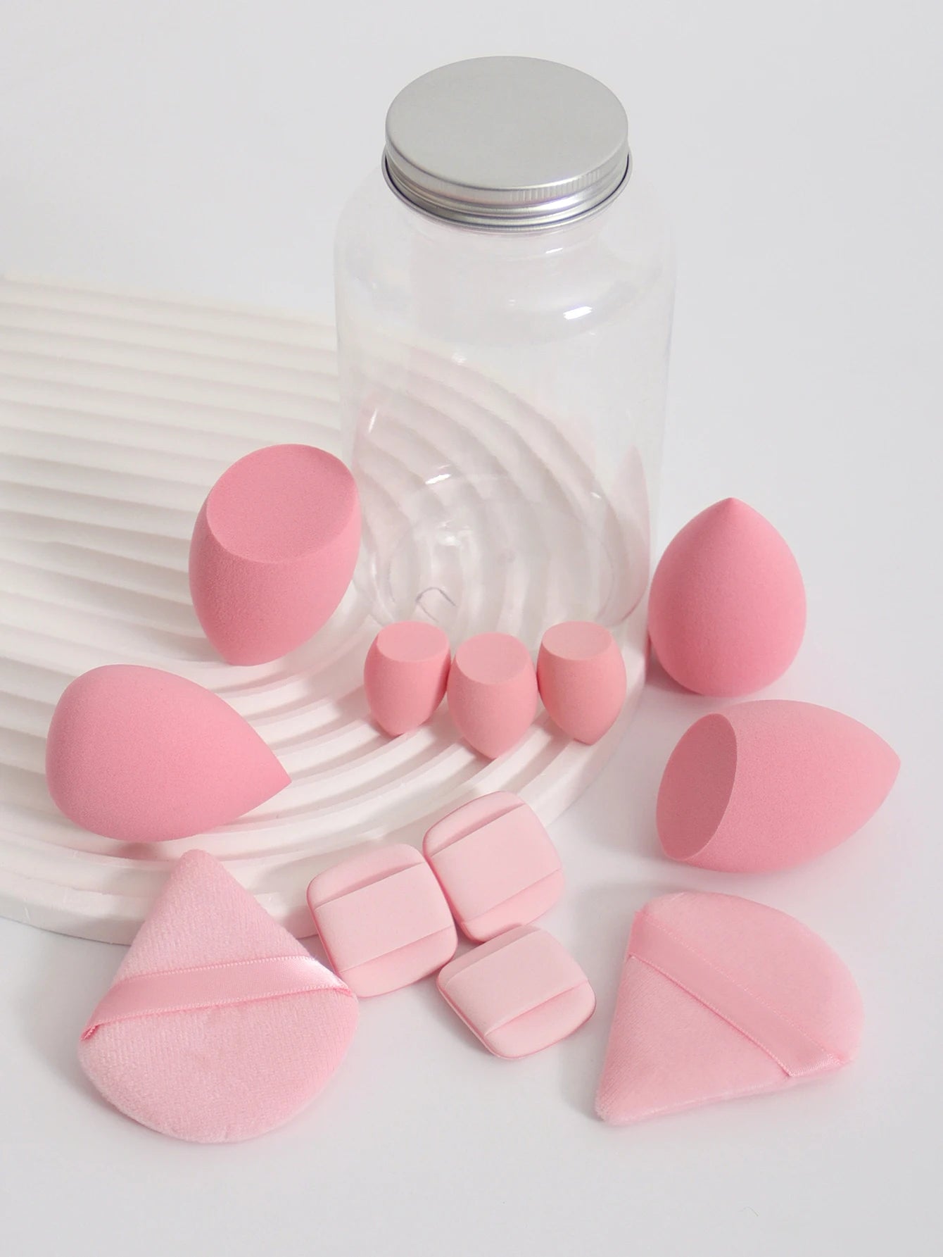 Pack de 12 Beauty Blenders – L’arme Secrète pour un Teint Zéro Défaut ! ✨